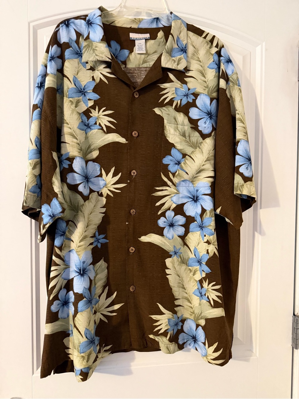 Men’s Breakwater Brown Floral Short-Sleeve Hawaiian Shirt with Blue Flowers